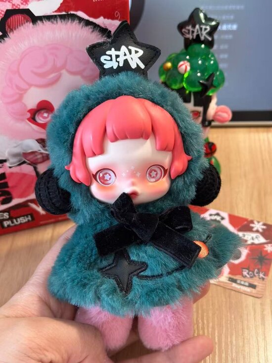 POP MART Accessories - Skull Panda 1.0  Winter Symphony Confirmed Style Partita
